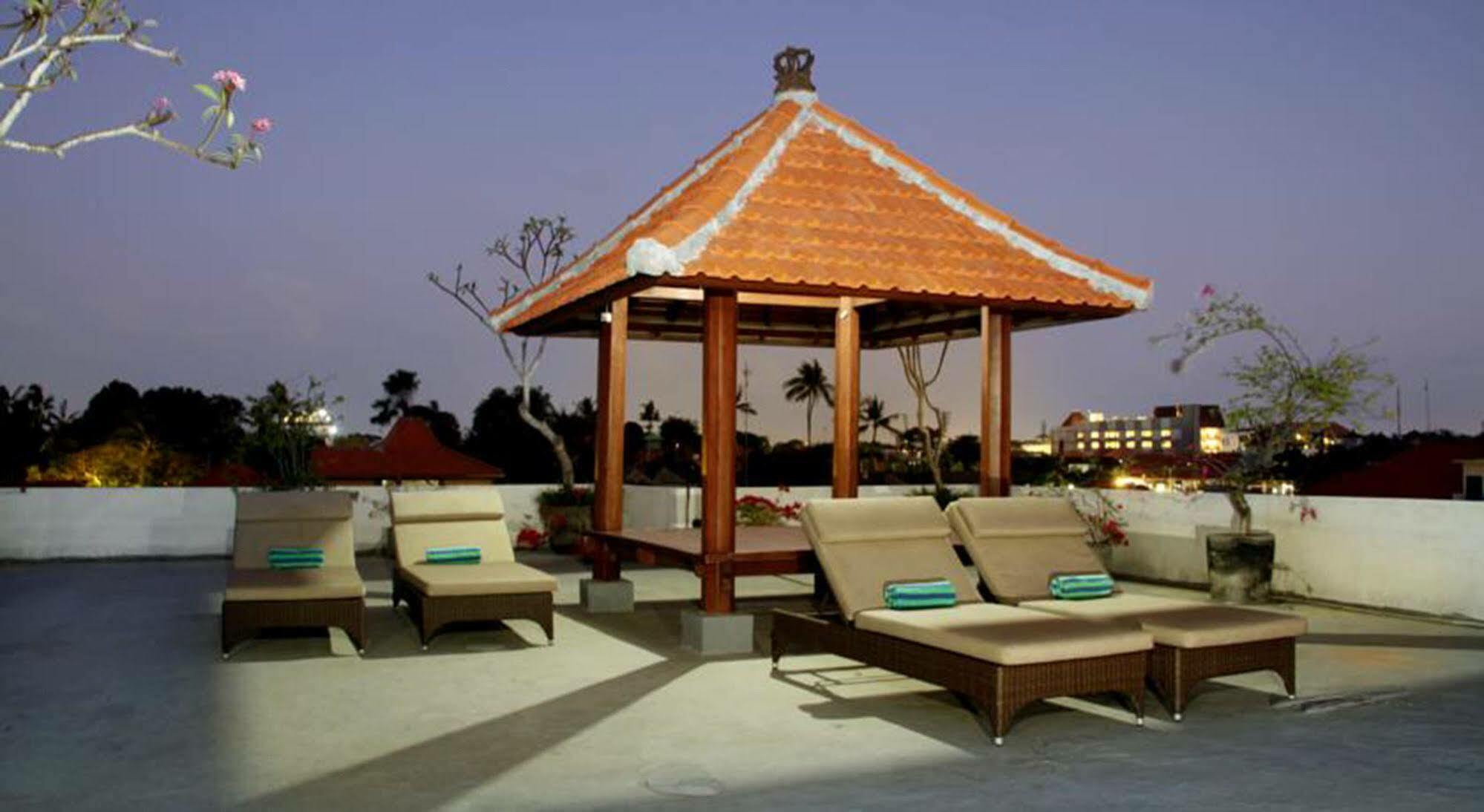Sus Beach Cottages 1 Bali Exterior foto